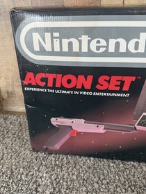 VINTAGE NINTENDO ACTION SET CONSOLE WITH BOX GAME CONTROLLERS INCOMPLETE