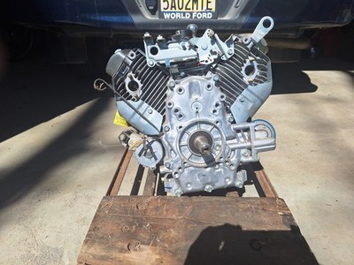 HONDA V TWIN GX620K1 NEW NEVER STARTED.  CASH ONLY   CALL OR TEXT 3153965861