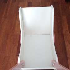 HABA Puppenwagen aus Holz, wei&szlig;/rosa, 4 R&auml;der, mit Decke und Kissen