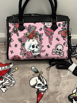 Ed Hardy スカルとバラのショルダーバッグ Ed Hardy Tattoo Women's Skull & Roses Print Pink Satchel Crossbody