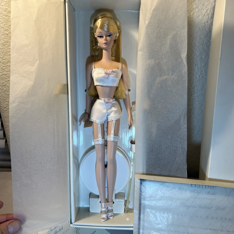 Edición Limitada 2000 Moda Modelo Colección La Lencería Barbie Muñeca 26930  Foto 2 de 4