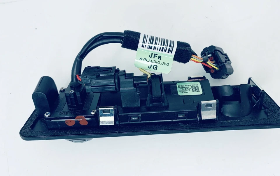 KIA Optima 2016, 2017, 2018 cámara de estacionamiento visión trasera reversa montaje 95760-D4000 Foto 3 de 4