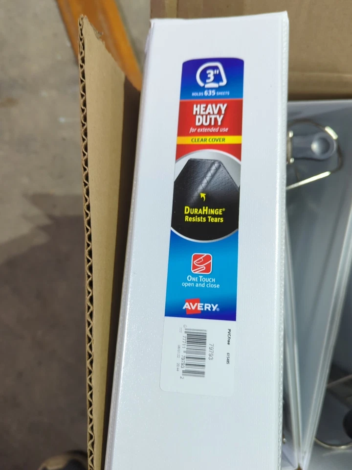 White 3" Binders  - 4 per box - Image 3 of 4