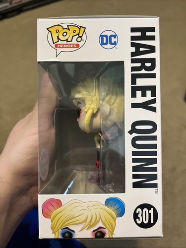 Funko Pop! Figura de vinilo Heroes: Harley Quinn (GameStop) - Imagen 4 de 6
