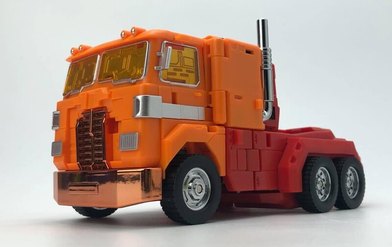 Deformation Toys FansHobby MB-06D Orange Power Baser God Ginrai