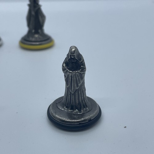 Monopoly Star Wars Saga Edition 2005 8 Pewter + 2 1998 Vintage LFL Tokens - Picture 4 of 14