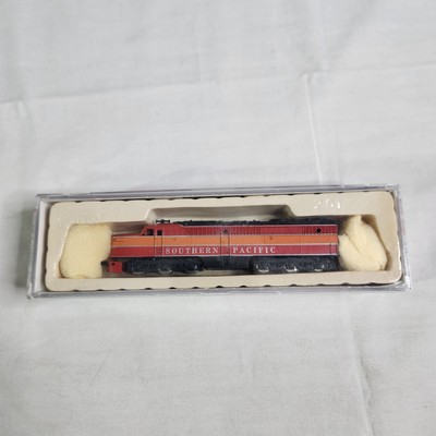 Con-Cor N Scale Southern Pacific Daylight Alco PA-1 Diesel Engine DC - Toy Train