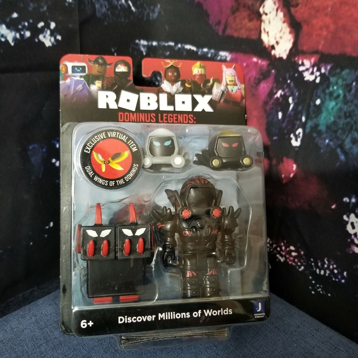 ROBLOX Dominus Legends: Ultimate Dominus Legend Figure w Exclusive Virtual  Item