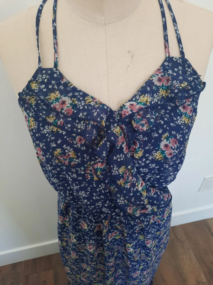 Vestido maxi Xhilaration comprimento total sem mangas Jr tamanho S floral azul chiffon - Imagem 4 de 4