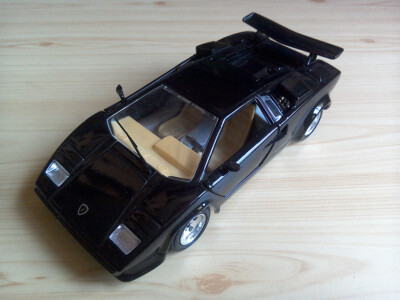 Lamborghini Countach - Burago 1988 1/24 | eBay