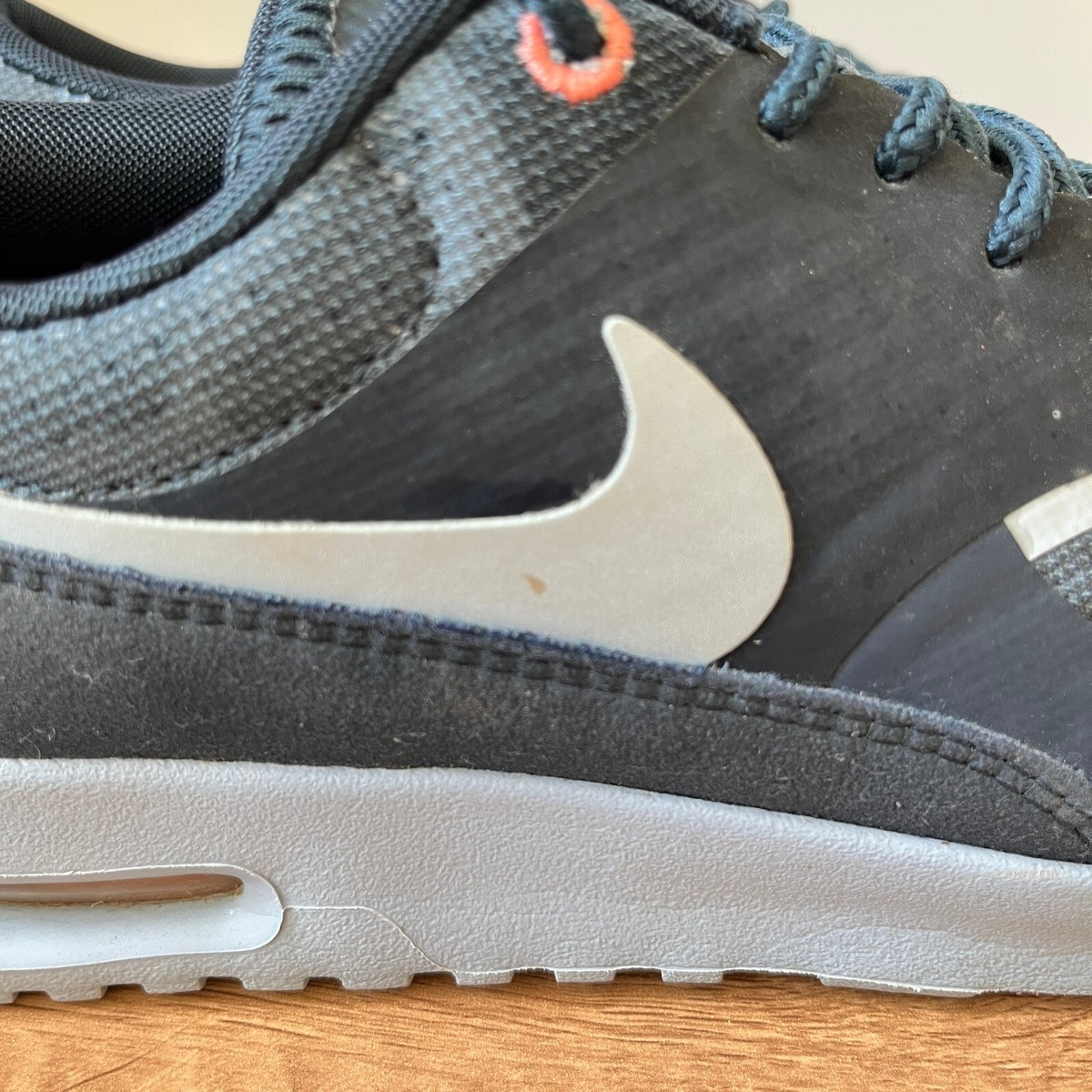 Nike Air Max Thea 599408-400 Abstract Camo Print Sneakers Nike Air Max Thea 599408-400 Abstract Camo Print Sneakers