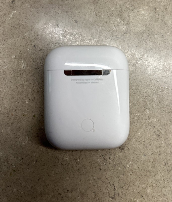 Original Apple AirPods 2nd Generation Charging Case A1602 Perfect Condition!!!
