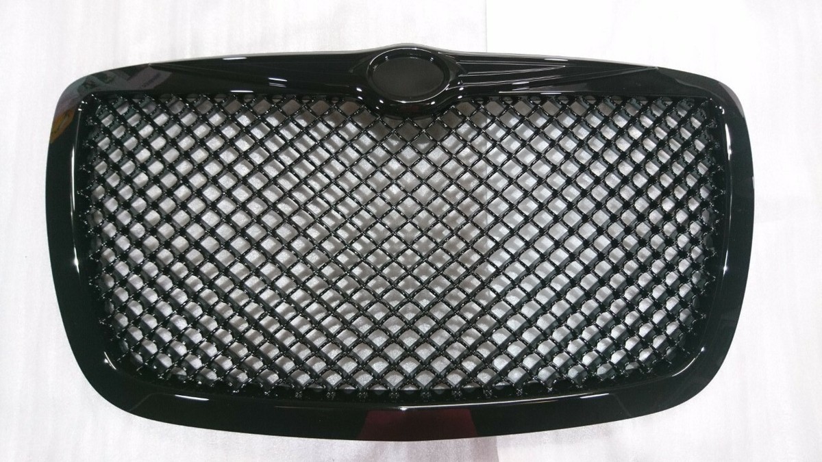 2005-2010 Chrysler 300 300C Front Grill Hood Grille Glossy Black