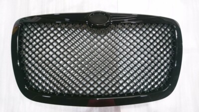 2005-2010 Chrysler 300 300C Front Grill Hood Grille Glossy Black Bentley Style