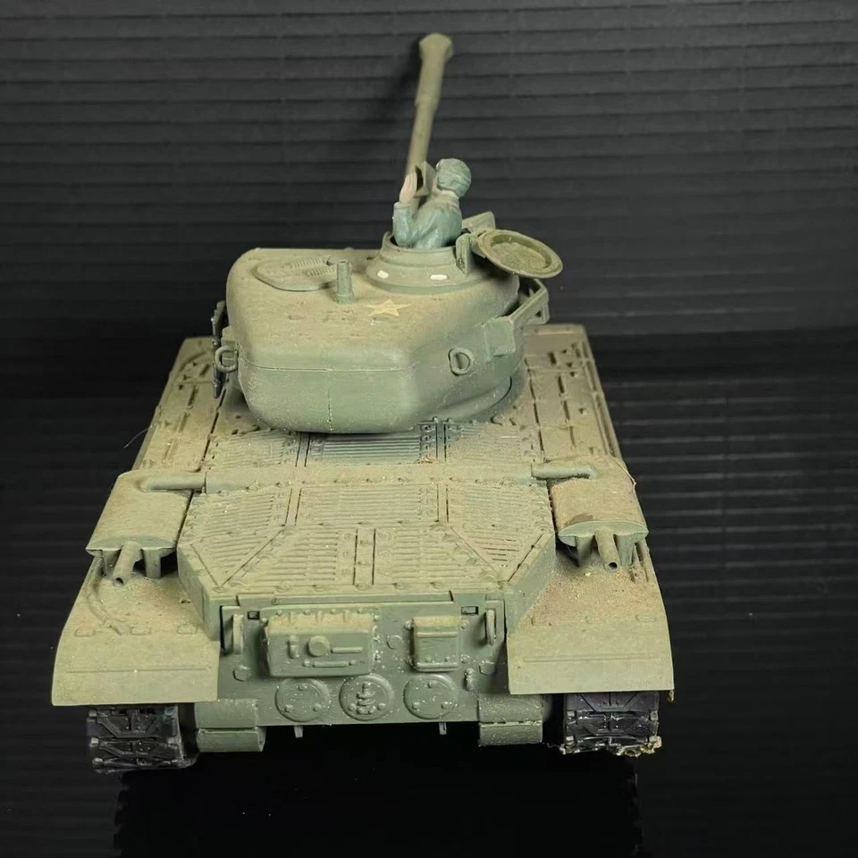 Lindberg Line US M46 Patton Tanque Escala 1/32 Pintado Construido Modelo 11" con Soldado Foto 4 de 4