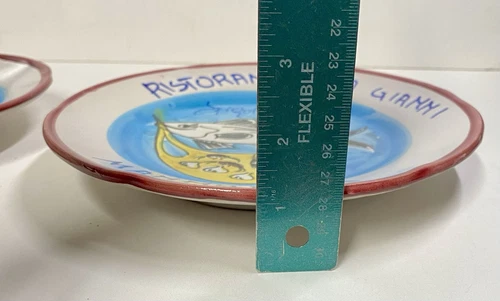 Set Of 2 Ristorante Da Gianni Spigola Del Buon Ricordo Mannheim Fish 9.0” Plates - Picture 10 of 10