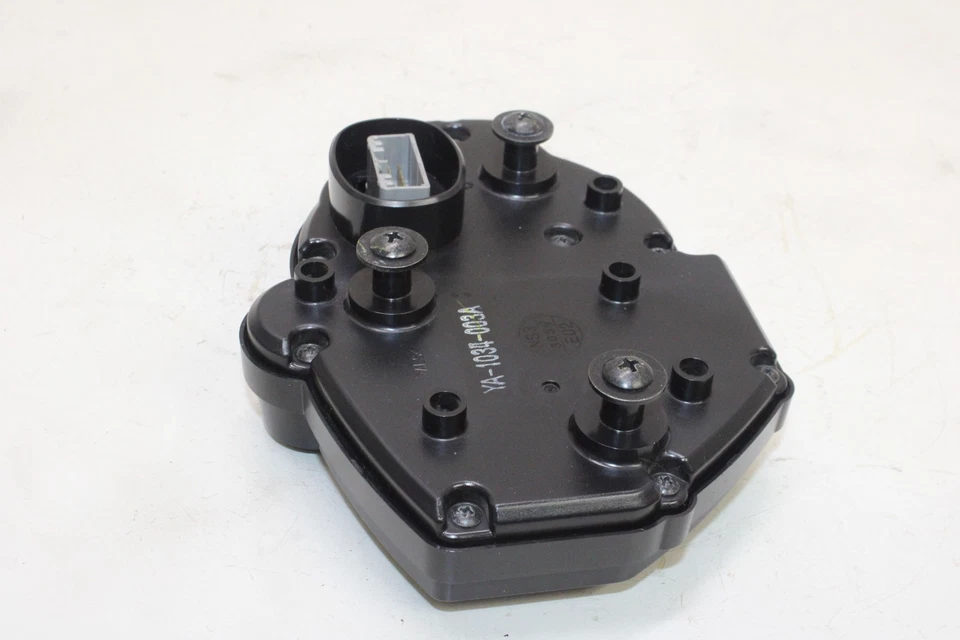 2009 Yamaha YZF R1 OEM SPEEDO TACH GAUGES DISPLAY CLUSTER SPEEDOMETER TACHOMETER - Image 2 of 4