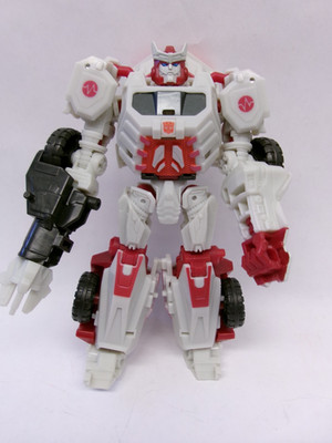TRANSFORMERS STUDIO SERIES Gamer Edition RATCHET...MISSING 1 HAND