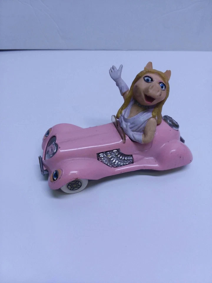 Corgi Muppet Show 1979 Lote de 2 Jim Henson Miss Piggy and Fizzie Diecast Foto 2 de 4