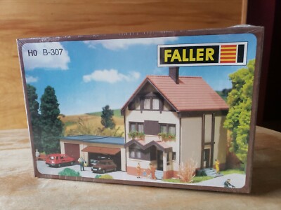 Faller HO Scale Kit B-307 Terraced House w Garage NEW SEALED