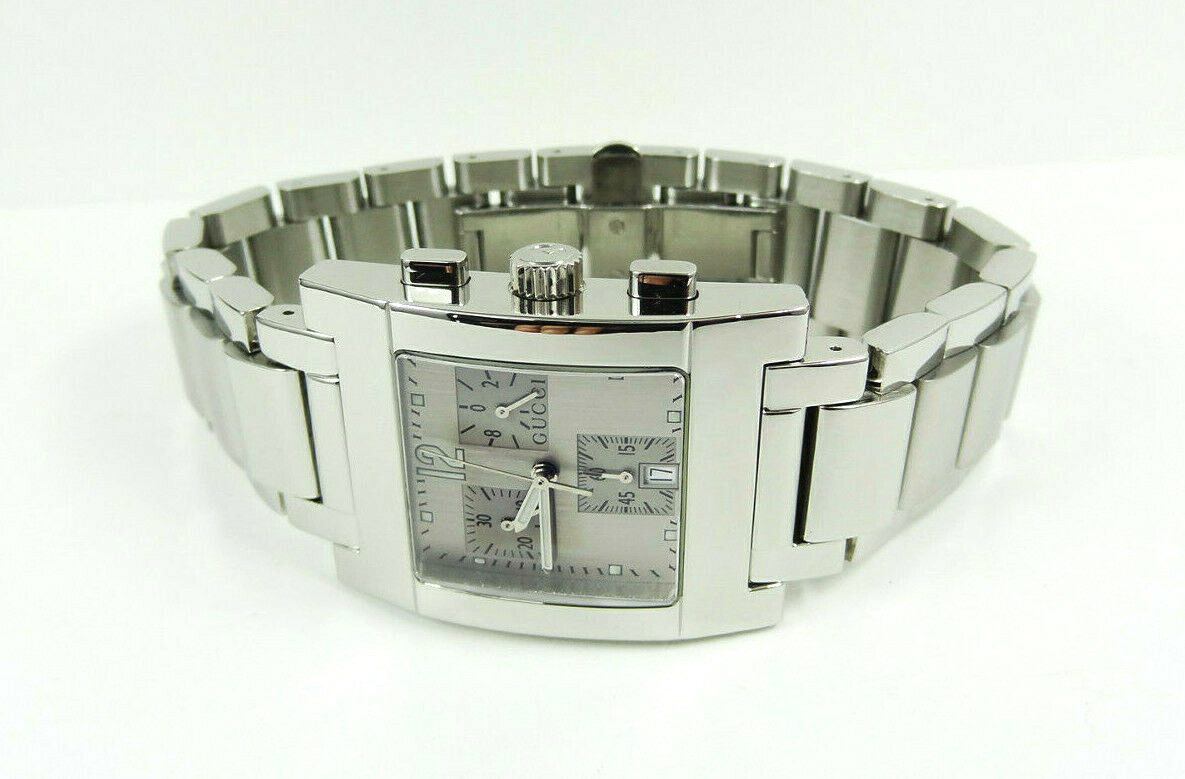 Gucci 7700 Series Silver Tone Chronograph Date Men's Watch Gucci 7700 Series Silver Tone Chronograph Date Men's Watch