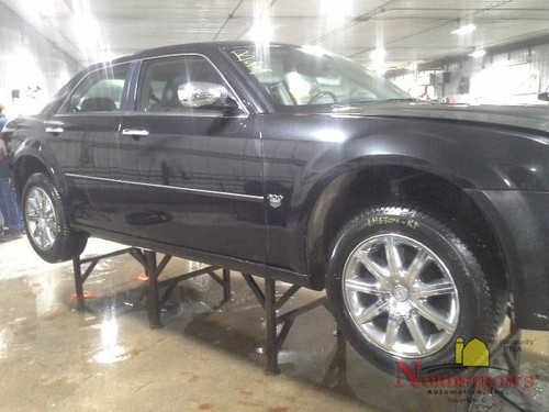 2007 Dodge 300C AC Condenser - Picture 8 of 12