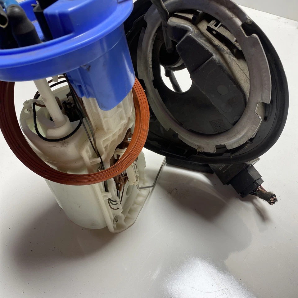 AUDI A3/A4/TT/VW JETTA GOLF 2006-2010 BOMBA DE COMBUSTIBLE ELÉCTRICA ENVÍO 1K0919051AQ Foto 4 de 4