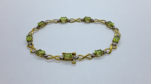 10k Yellow Gold Peridot Ladies Tennis Bracelet - Picture 2 of 4