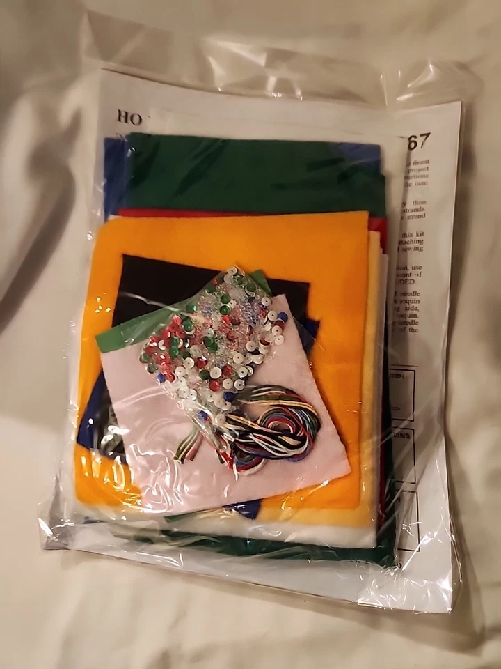 Design Works Christmas Felt Stocking Kit Santa on the Rooftop Kit 5067 NEW SEAL - Image 3 of 3