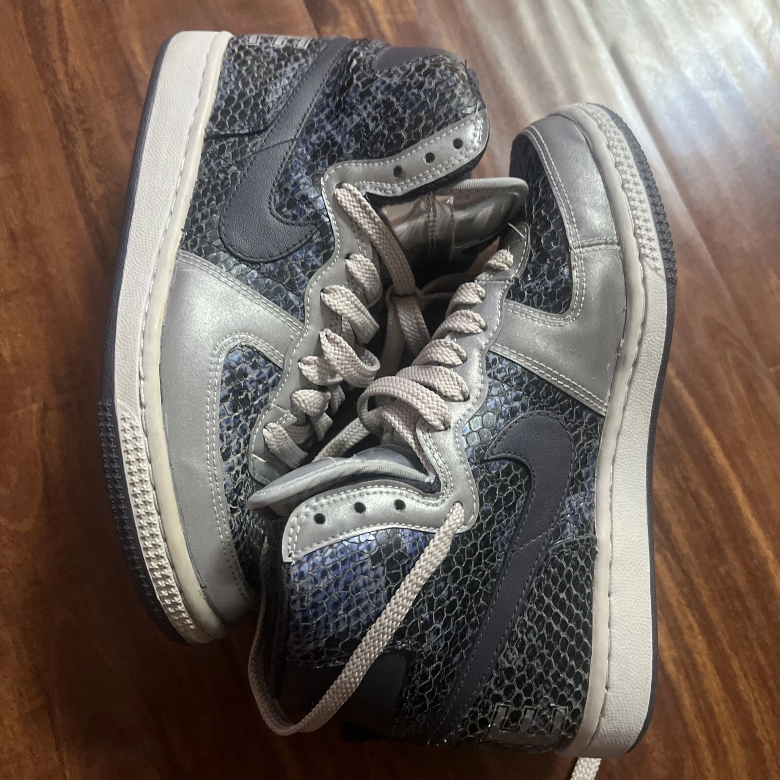 Nike Air Terminator High SUPREME BLEU argent peau de serpent taille 4,5Y femme taille 6 6,5