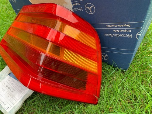 New Mercedes W140 S SE SEL Rear Light - Picture 5 of 7