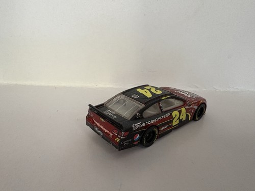 NASCAR Spin Master #24 Jeff Gordon AARP 1/64 DIECAST - Picture 2 of 3