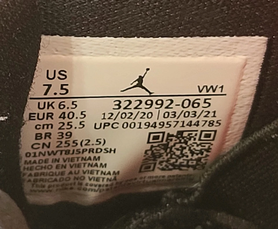 Air Jordan 6 Anillos Negro Rojo Azufre Para Hombre Talla 7.5 Foto 4 de 4