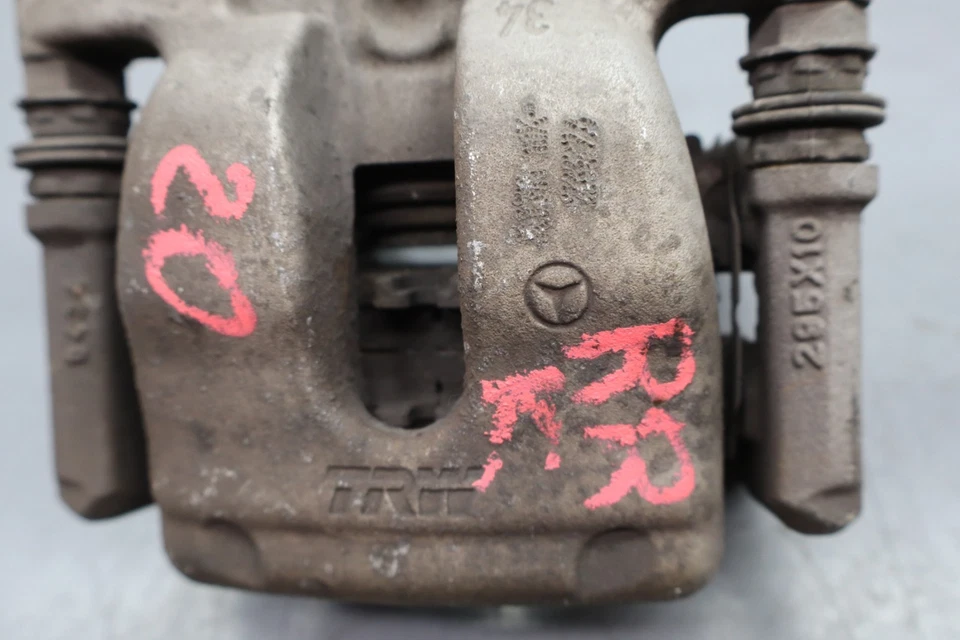 14-23 Mercedes B250e CLA250 Rear Right & Left Brake Calipers Bracket Set Oem - Image 4 of 4