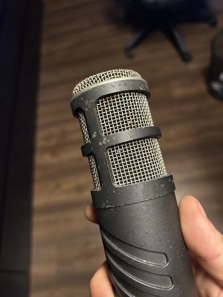 Rode Procaster Dynamisches Mikrofon XLR inkl. Halterung - Bild 4 von 4