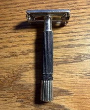 Vintage Gillette Flare Tip Black Handle DE Safety Razor M1 1967