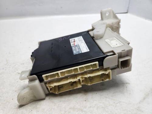 TOYOTA PRIUS BODY CONTROL MODULE FUSE BOX BCM 89221-47150 XW30 MK3 2009 - 2015