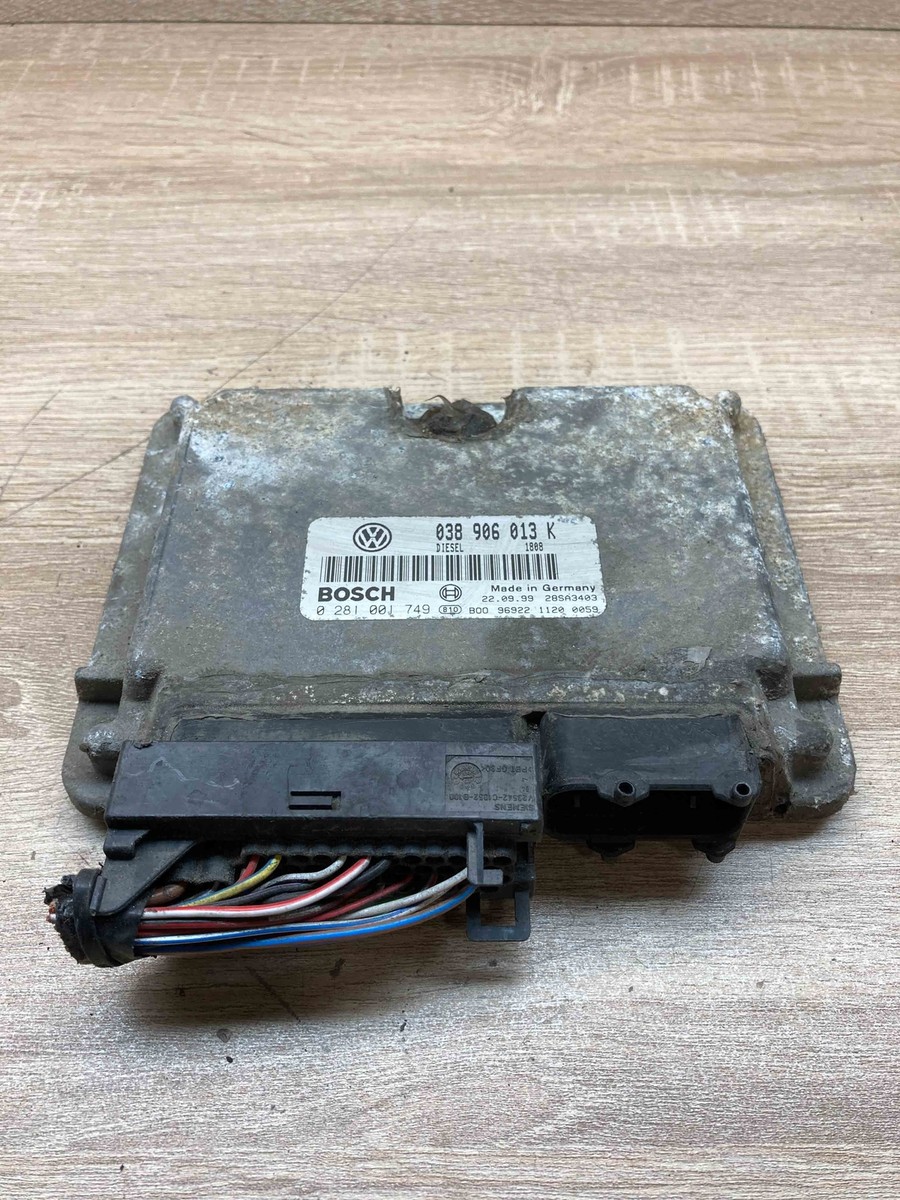 038906013K 0281001749 Volkswagen Motor ECU Engine Module Unit 