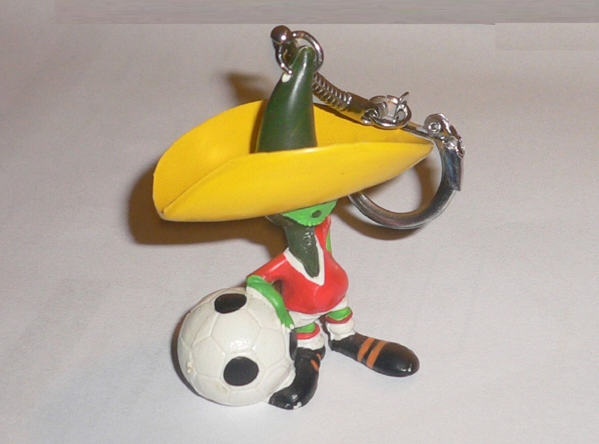 1986 FIFA World Cup MEXICO Official PIQUE MASCOT FIGURE KEYCHAIN