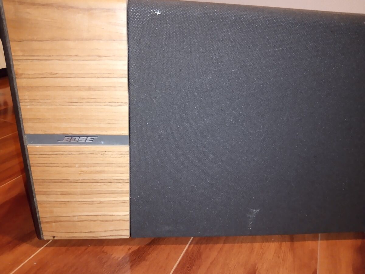 Beautiful set of Bose 6.2 Everywhere Speakers Good Condition Beautiful set of Bose 6.2 Everywhere Speakers Good Condition