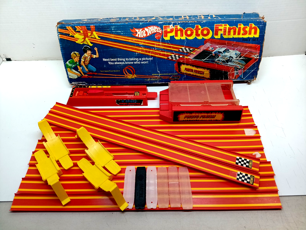 Vintage 1980 Hot Wheels Photo Finish Race Track Set Incomplete No Cars Read Desc  