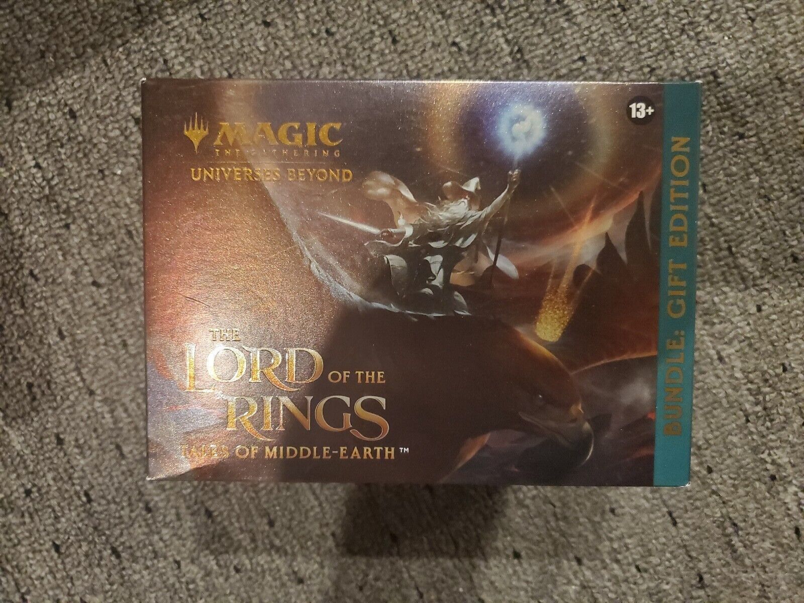  Magic: The Gathering The Lord of The Rings: Tales of  Middle-Earth Bundle - 8 Set Boosters + Accessories : Toys & Games