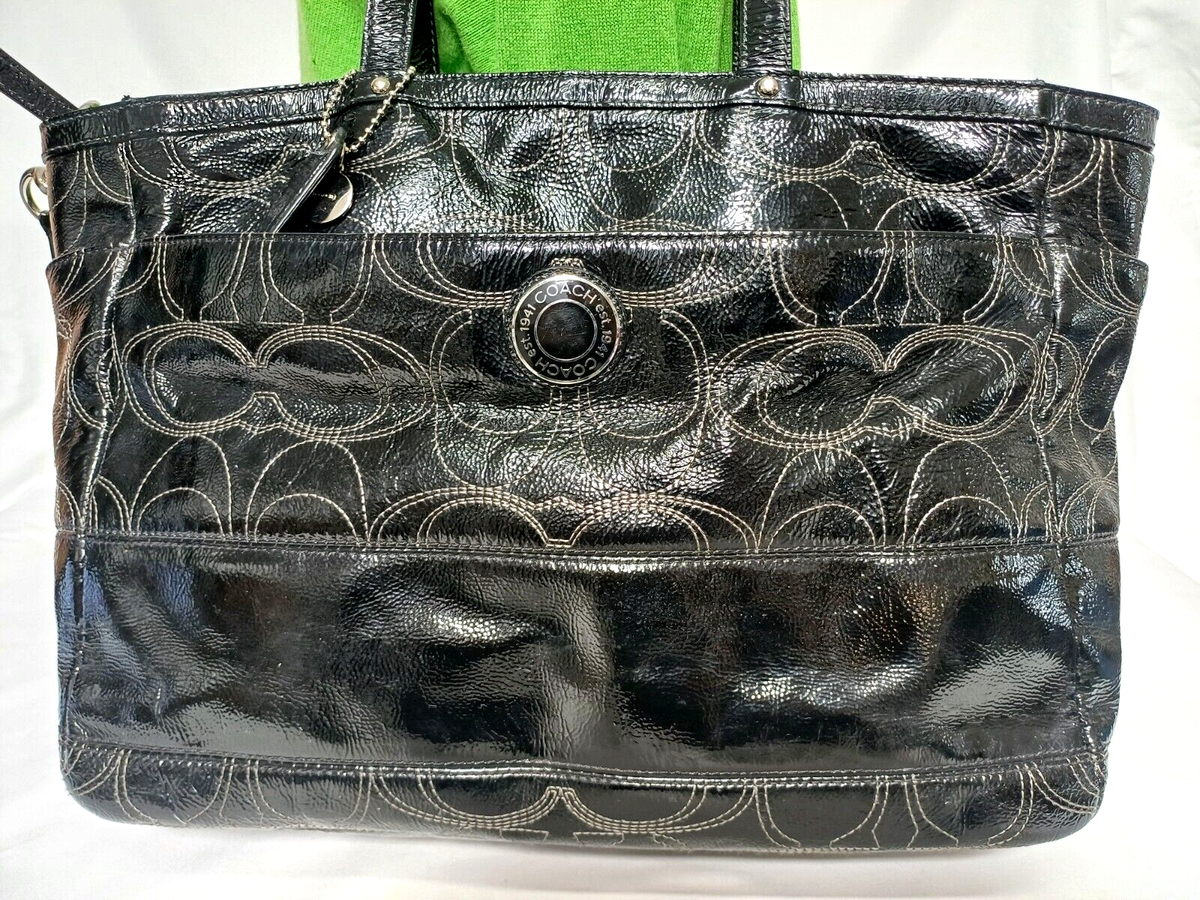 COACH SIGNATURE BLACK PATENT LEATHER DIAPER MULTIFUNCTION
