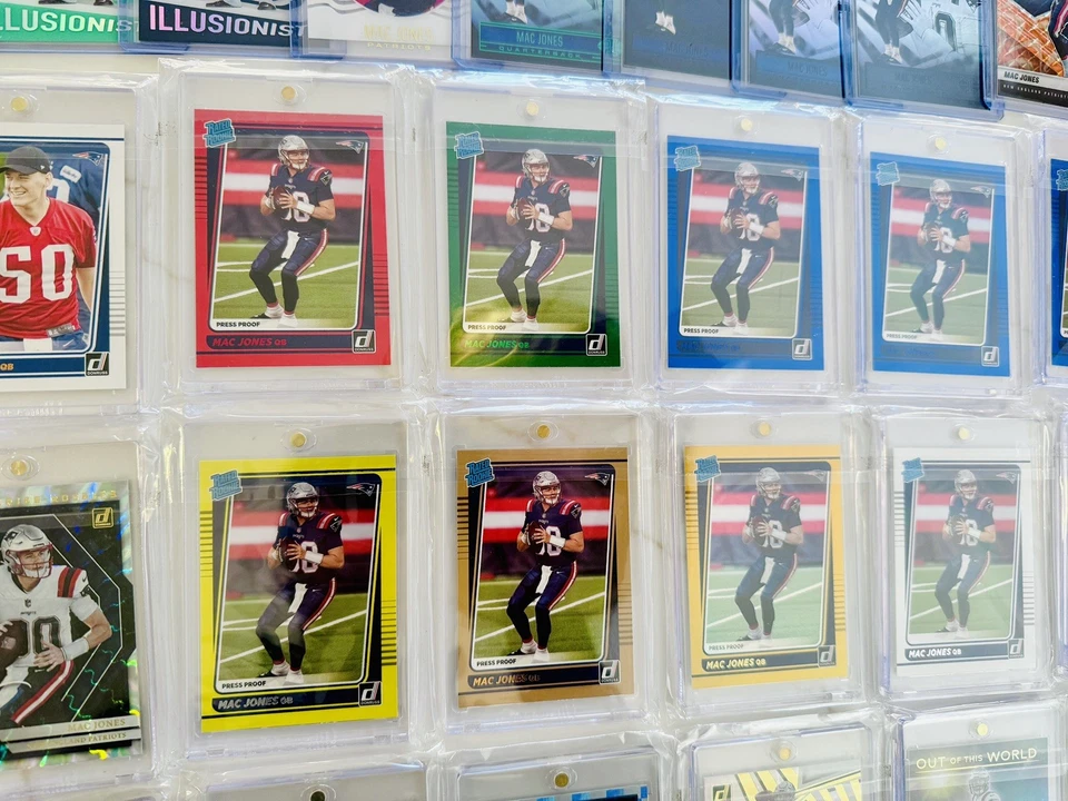 2021 Panini NFL MAC JONES ROOKIE LOT OF 92! INSERT RAINBOW OPTIC #'D SP MORE! - Image 2 of 4