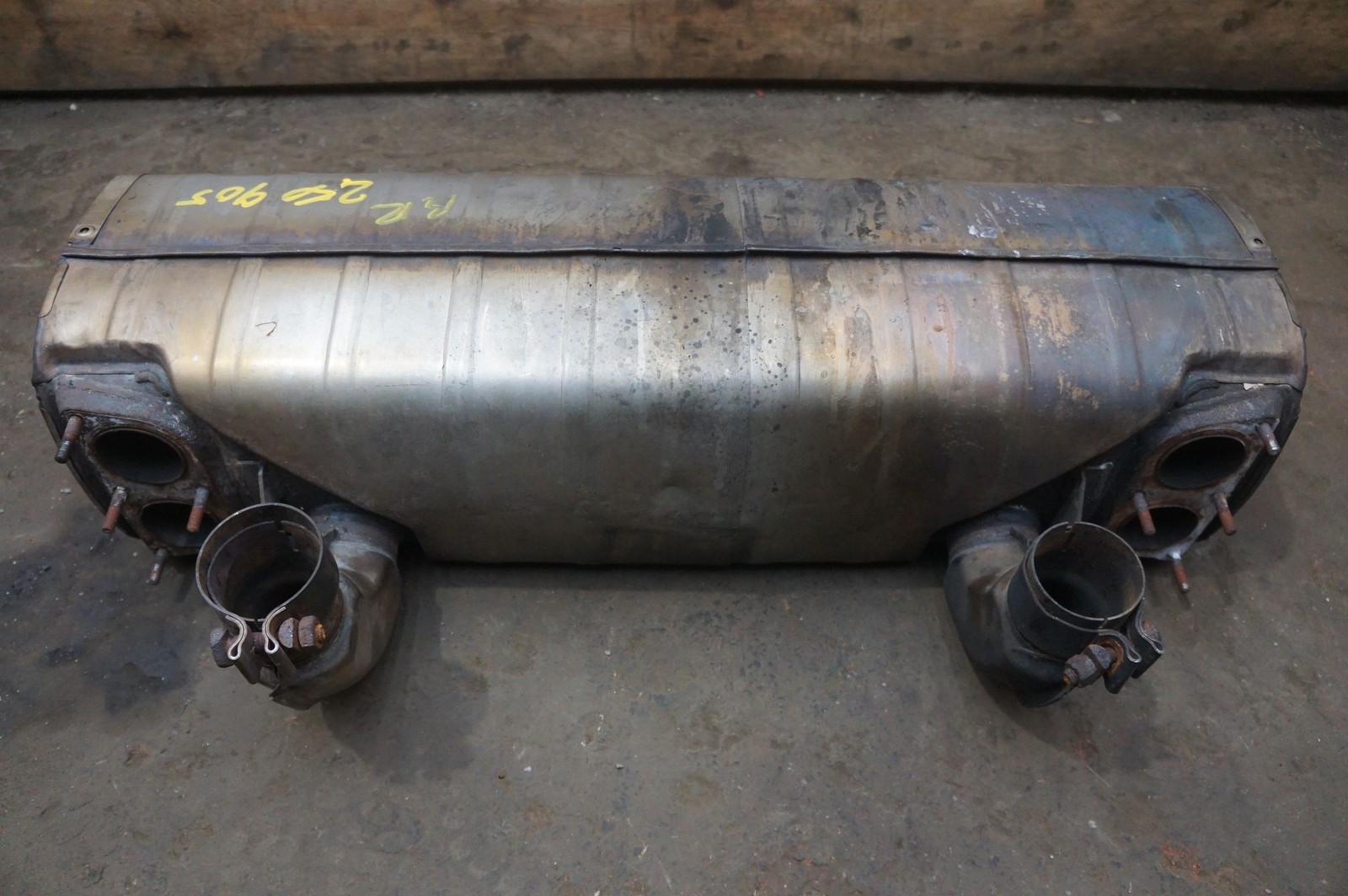 Rear Exhaust Muffler Silencer OEM 174089 Ferrari 360 Modena Spider 2001