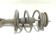 HYUNDAI H-1 / STAREX Stoßdämpfer vorne rechts 2.50 Diesel 2011 33268648