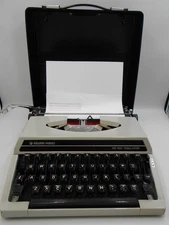 Silver Reed SR 100 Tabulator Portable Typewriter Case Vintage Grey Retro Read