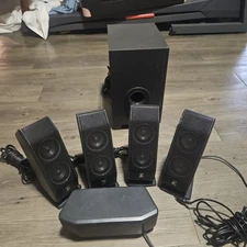 Logitech Z506 5.1 Surround Sound Home Theater Speaker System 6 Piece Set PC