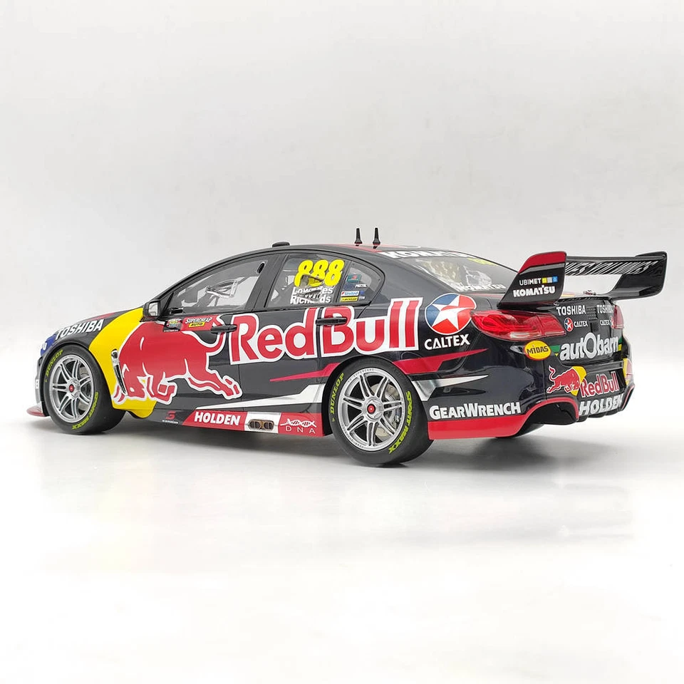 B-N-T 1:12 Red Bull 2015 Bathurst ganador #888 Holden en muy buen estado Commdore B12H15Q Foto 3 de 4