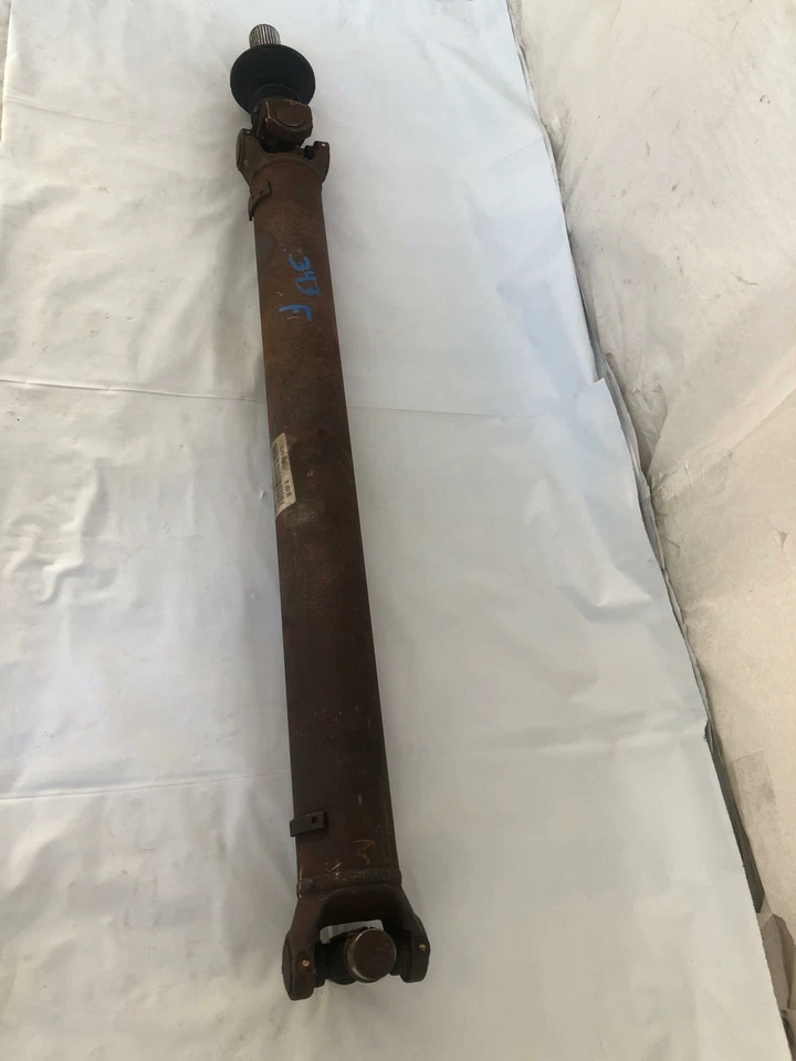 Chevrolet Tahoe 2000-2006 eje de transmisión delantero 5,3 L 169 k millas vagón G Foto 2 de 4